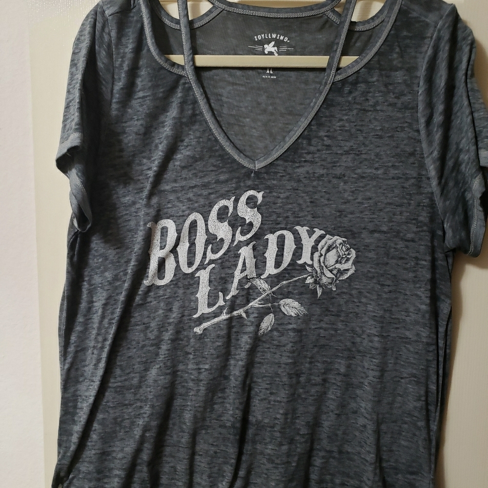 Cold shoulder tshirt